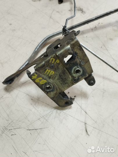 Замок двери передний правый vоlvo 760 вольво 760