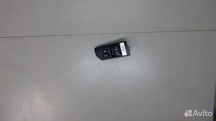 Кнопка стеклоподъемника Toyota FJ Cruiser, 2007