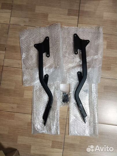 Крепеж центрального кофра Honda Africa Twin 1100