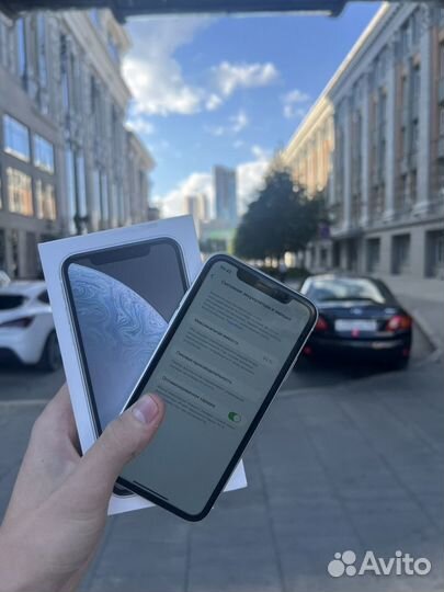 iPhone Xr, 64 ГБ