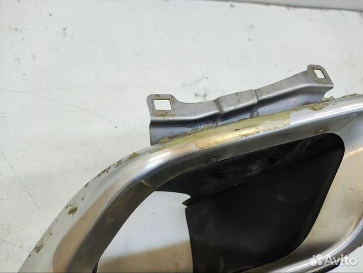 Насадка глушителя задняя левая Lexus Rx 4