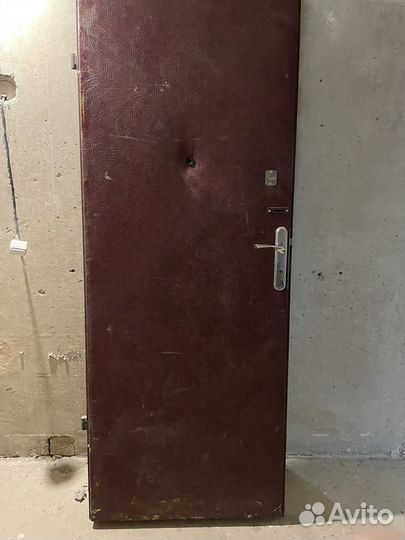 Дверь металлическая б/у