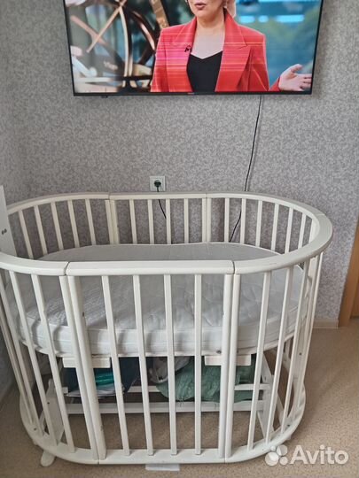 Детская кроватка с маятником 6в1