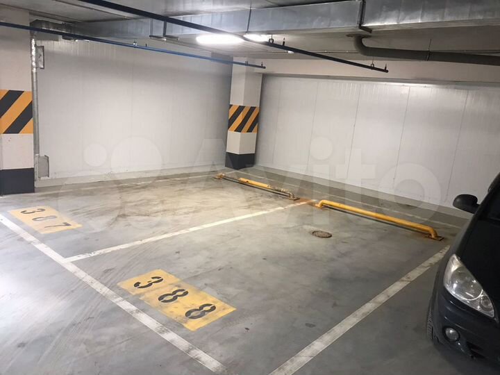 Машиноместо, 14 м²