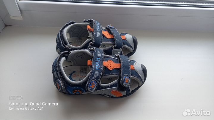 Продам сандалии