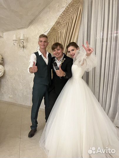 Ведущий и диджей