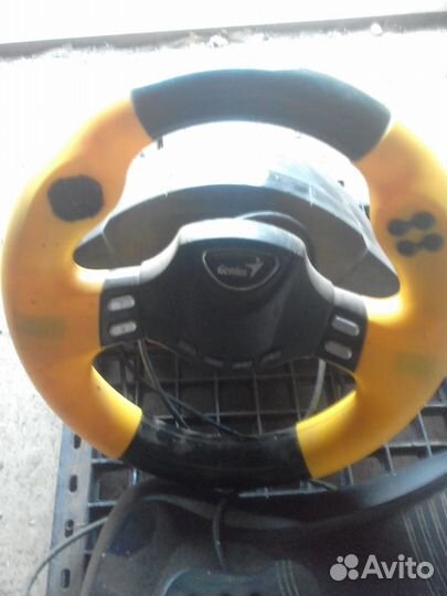 Игровой руль с педалями для пк