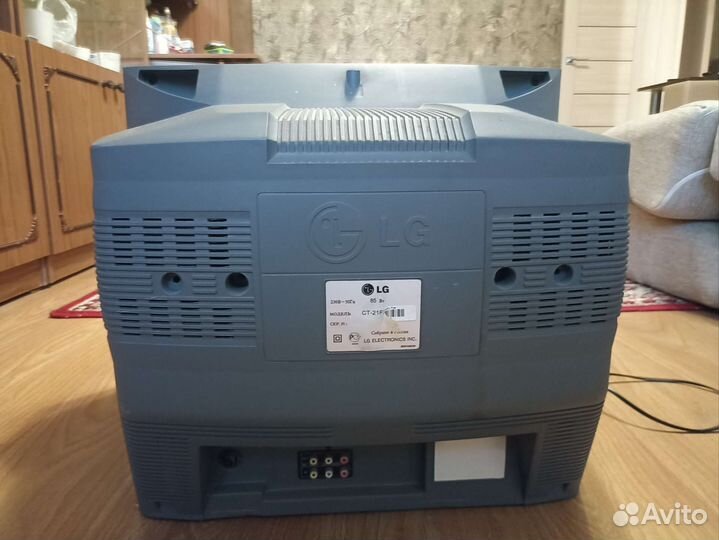 Телевизор б/у LG CT-21F35M