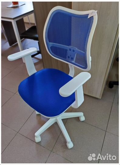 Детское кресло