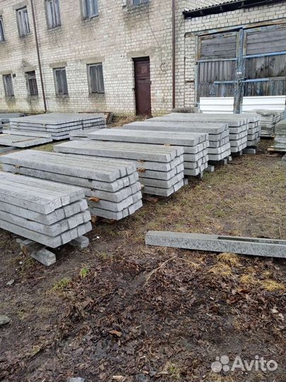 Столбы бетонные(шпалеры)