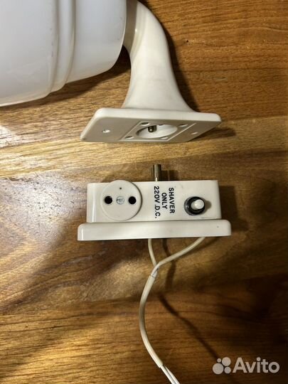 Антикварный настенный светильник. Англия