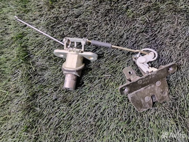 Замок багажника Bmw 316Ti E36 M43