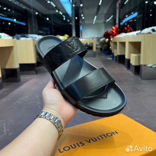 Шлепанцы сланцы Louis Vuitton