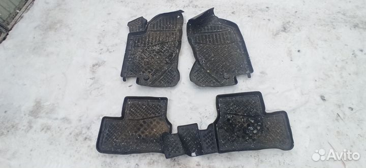 Комплект резиновых ковриков в салон лада гранта FL