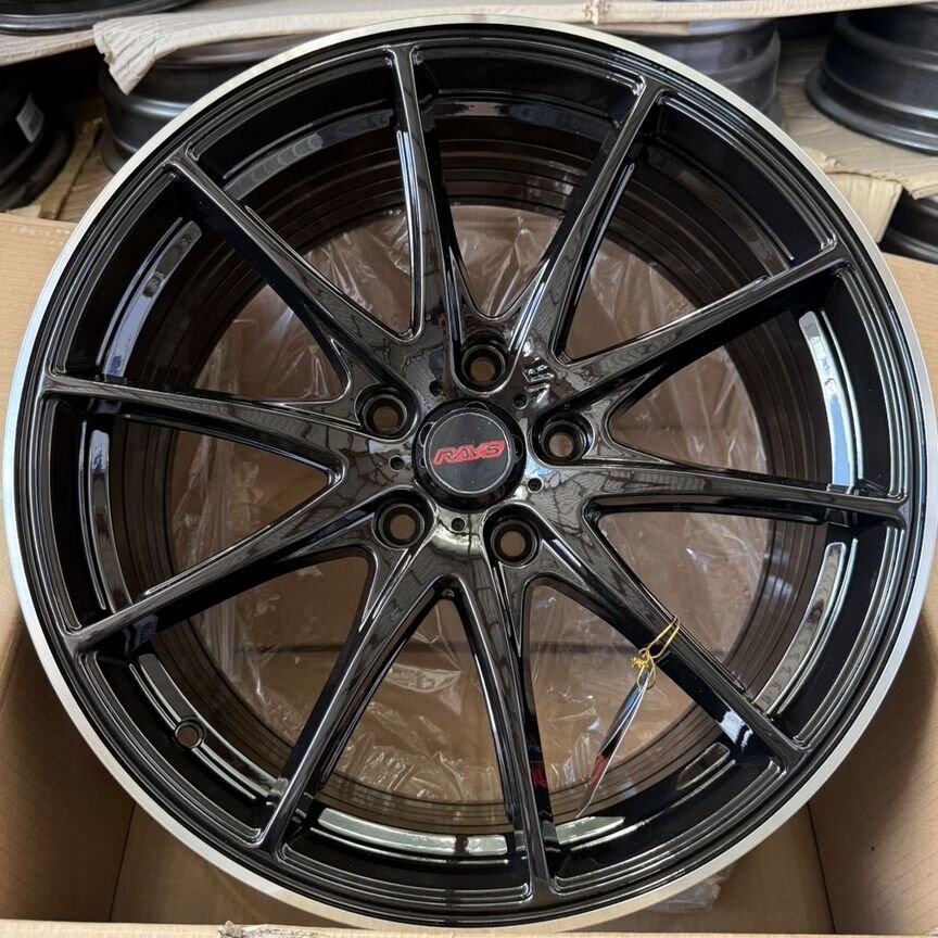 Литые диски Rays Volk Racing G25 8×R18 5×114.3