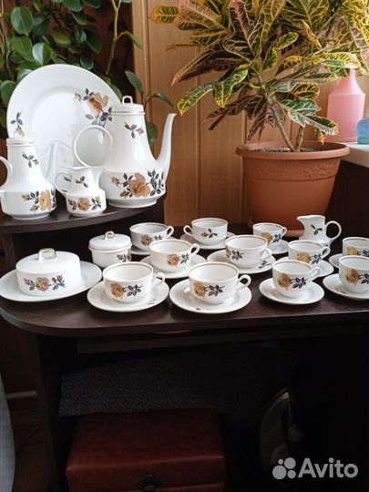 Набор столовой посуды чайно кофейный ГДР фарфор