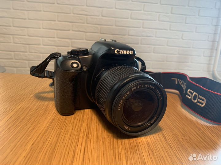 Зеркальная цифровая фотокамера Canon EOS 450D