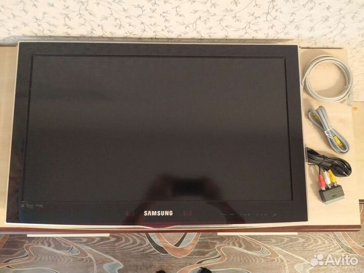 Телевизор samsung