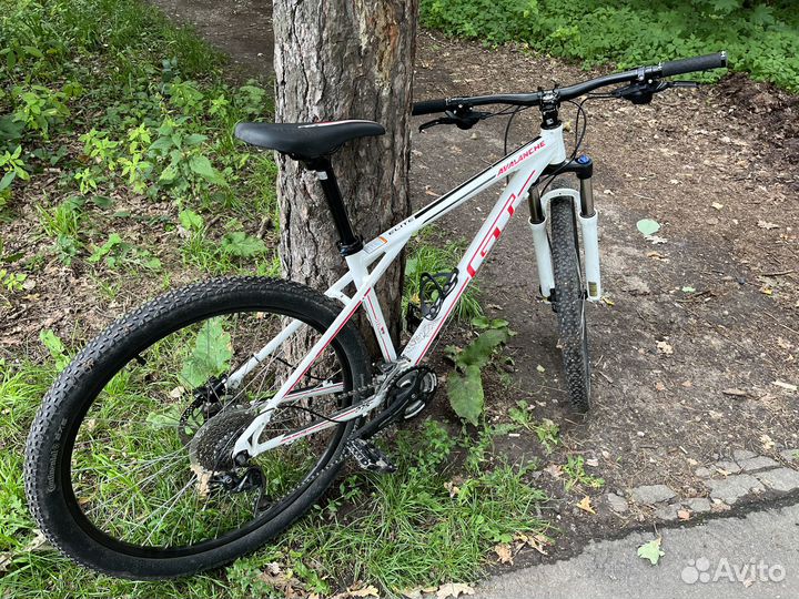 Велосипед GT Avalanche Elite 2015