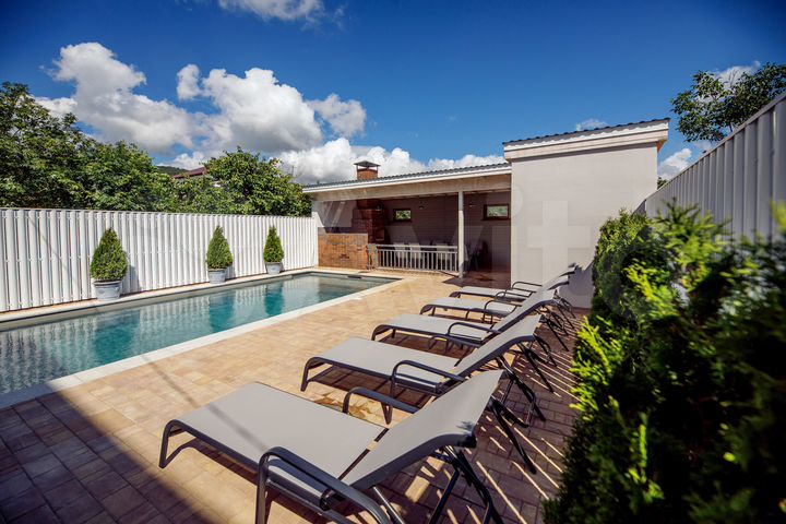 Гостиница, 650 м²