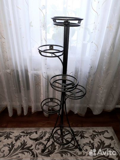 Подставка для цветов