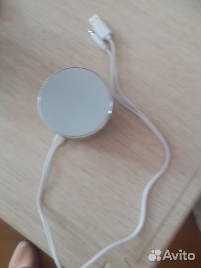 Портативная колонка