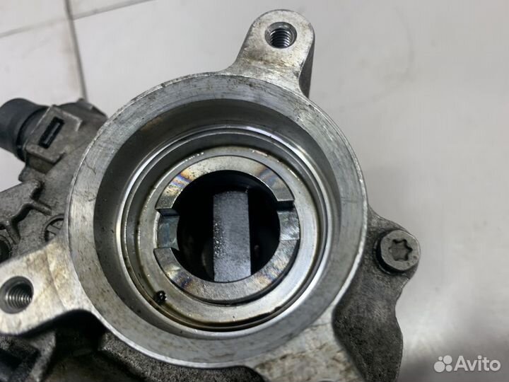 Вакуумный насос BMW X6 E71