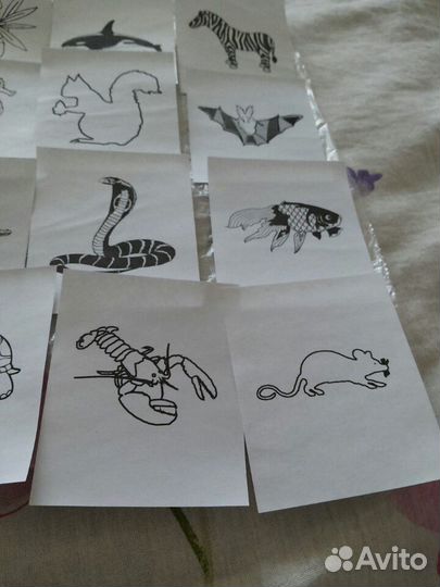 Цветные карандаши с точилкой и раскрасками