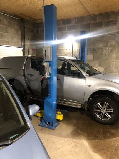 Гараж, > 30 м²