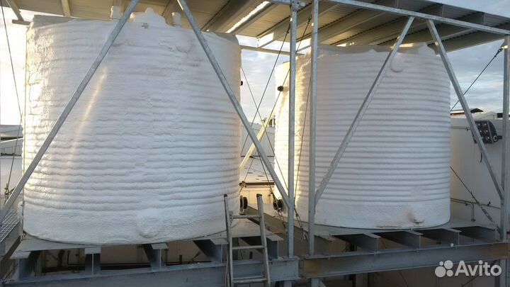 Утепление пенополиуретаном емкостей трубопроводов