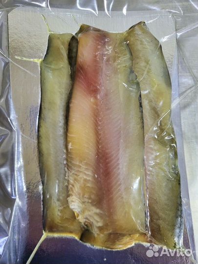 Рыба Пелядь вяленая филе на шкуре (200гр)