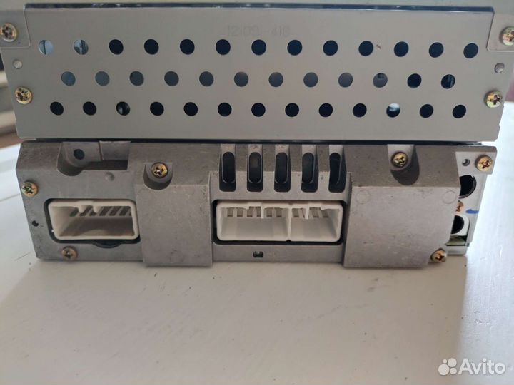 Штатная магнитола Toyota Duet