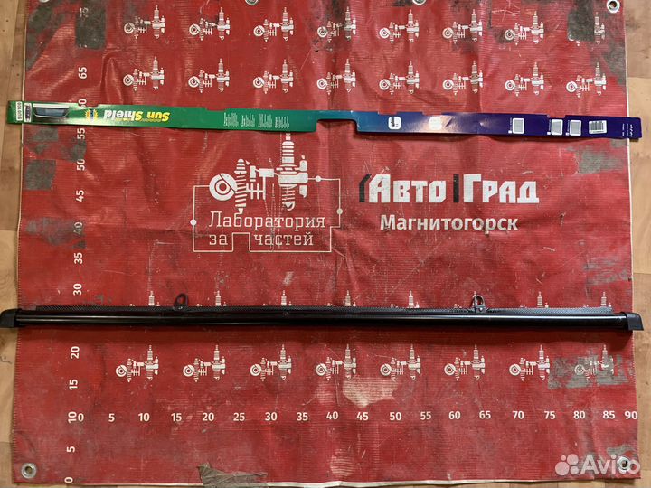 SU0100 Шторка заднего стекла