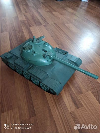 Игрушка танк СССР