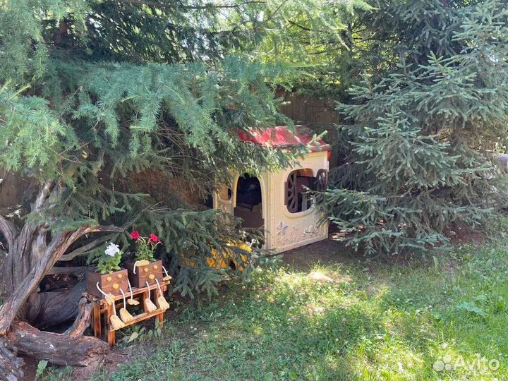 Кашпо клумба