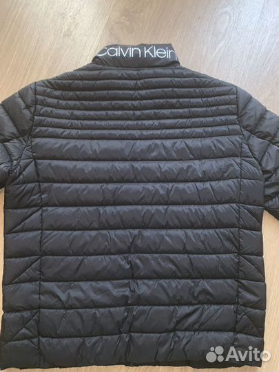 Куртка Calvin Klein. S
