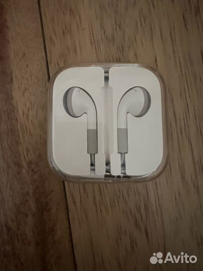 Наушники для iPhone проводные