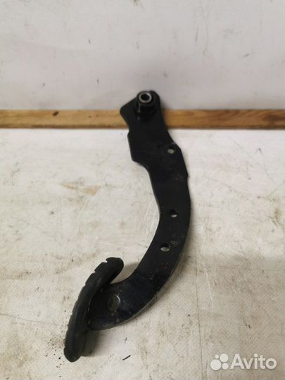 Педаль сцепления Renault Symbol 2 седан 1.6 K4M