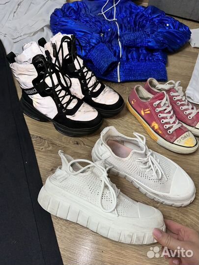 Ботинки и одежда для девушки пакетом, 42