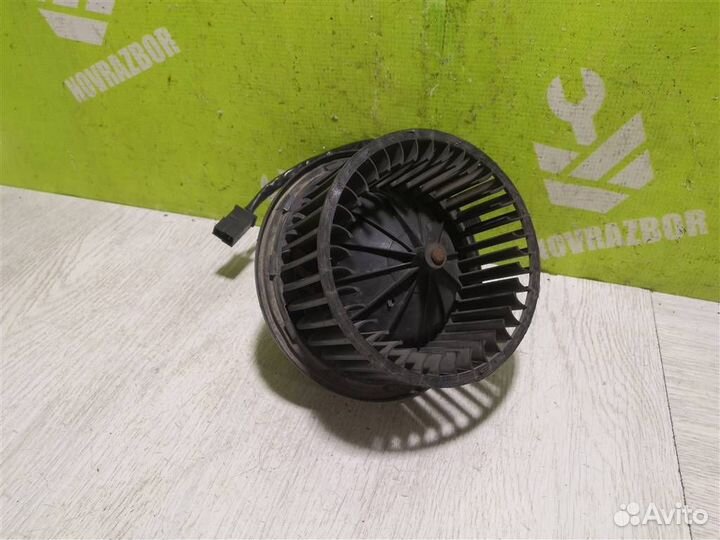 Моторчик печки Ауди 80 90 Б3