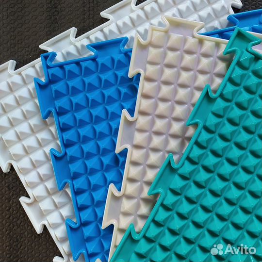 Массажный коврик акупунктурный Орто Льдинка