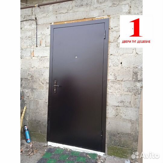 Дверь входная металлическая