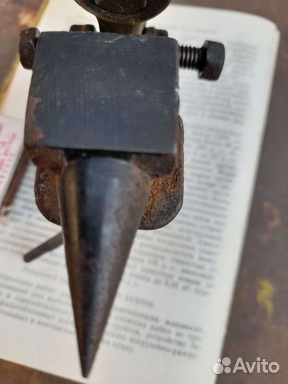 Старинные тисочки с наковаленкой домашнего мастера