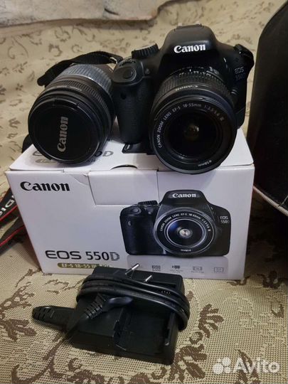 Зеркальный фотоаппарат Canon + объектив 75-300mm