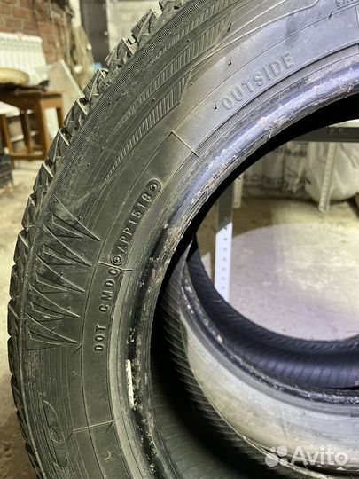 Nitto Therma Spike 235/60 R18 107T