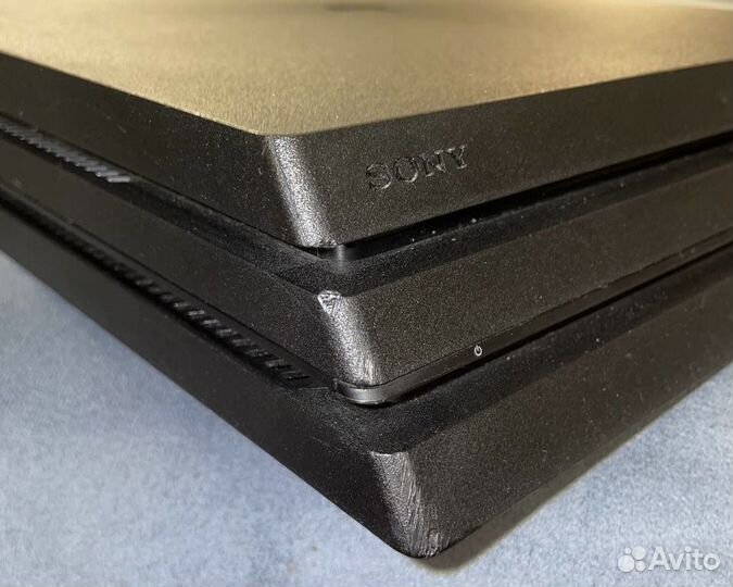 Sony ps4 pro + 4x DualShock + 24 игры