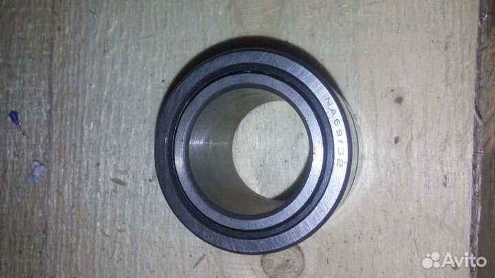 Подшипник малый HPV190 (PC400-7)