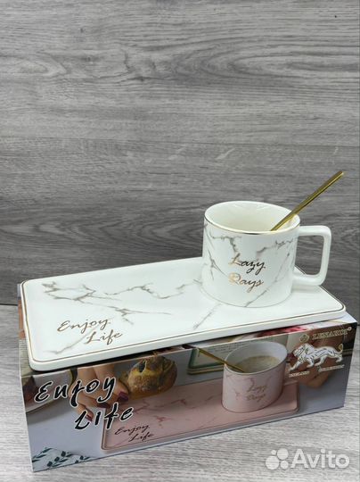 Кружка на блюдце с ложкой для подарка