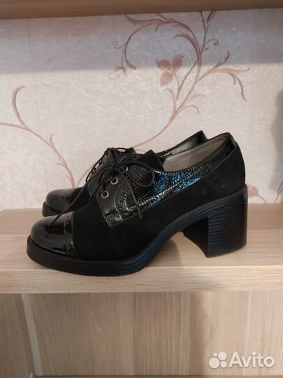 Ботинки женские 39 размер