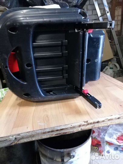 Детское кресло